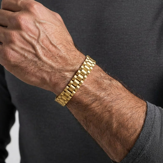 Stella R Golden Magnetic Stainless Steel Bracelet